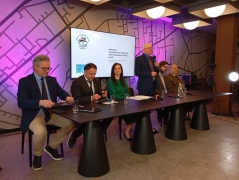 Konferenciją atidarė Lietuvos žurnalistų sąjungos pirmininkas Audrys Antanaitis Konferenciją atidarė Lietuvos žurnalistų sąjungos pirmininkas Audrys Antanaitis